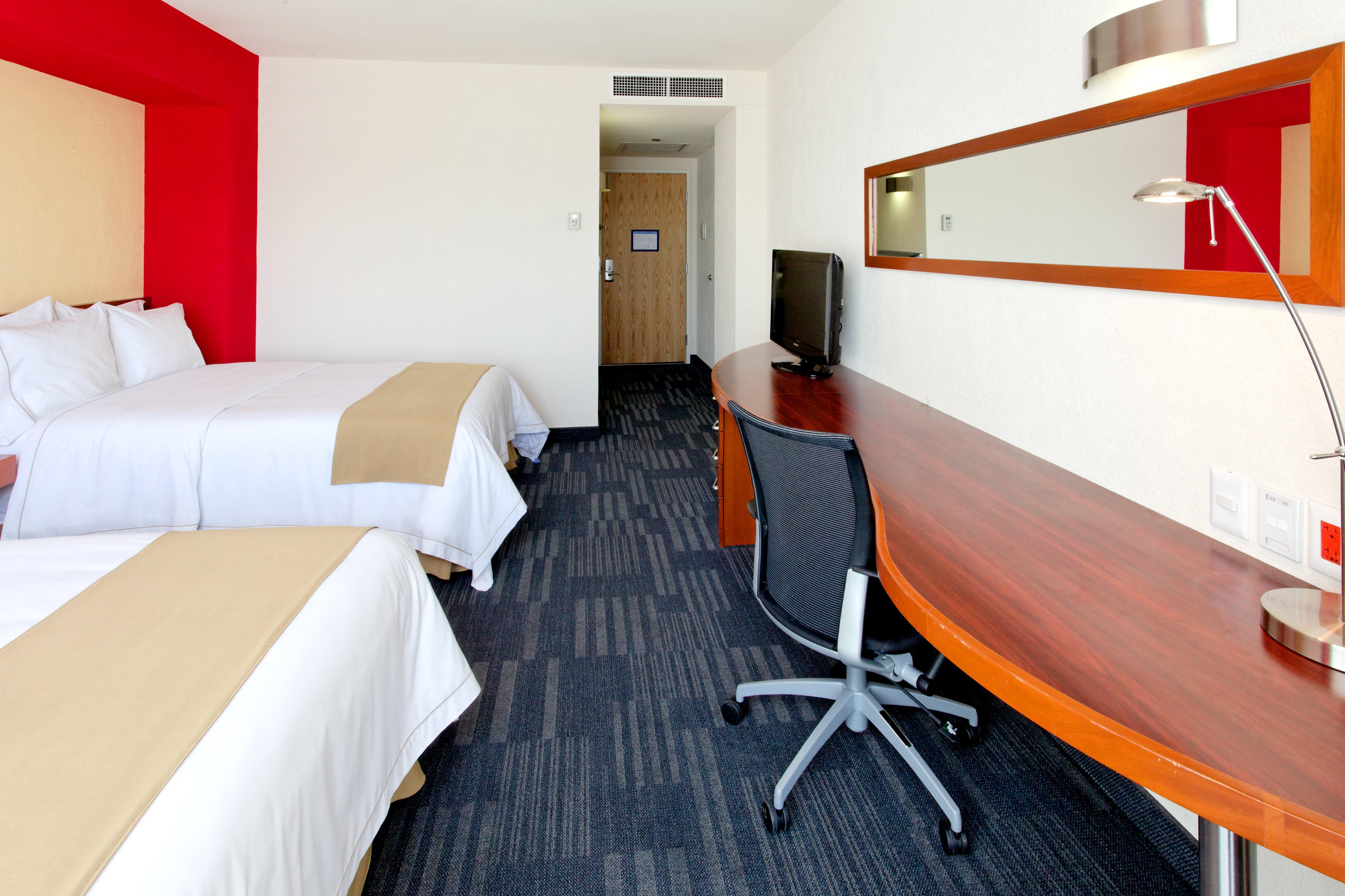 ספופן Holiday Inn Express Guadalajara Expo By Ihg מראה חיצוני תמונה