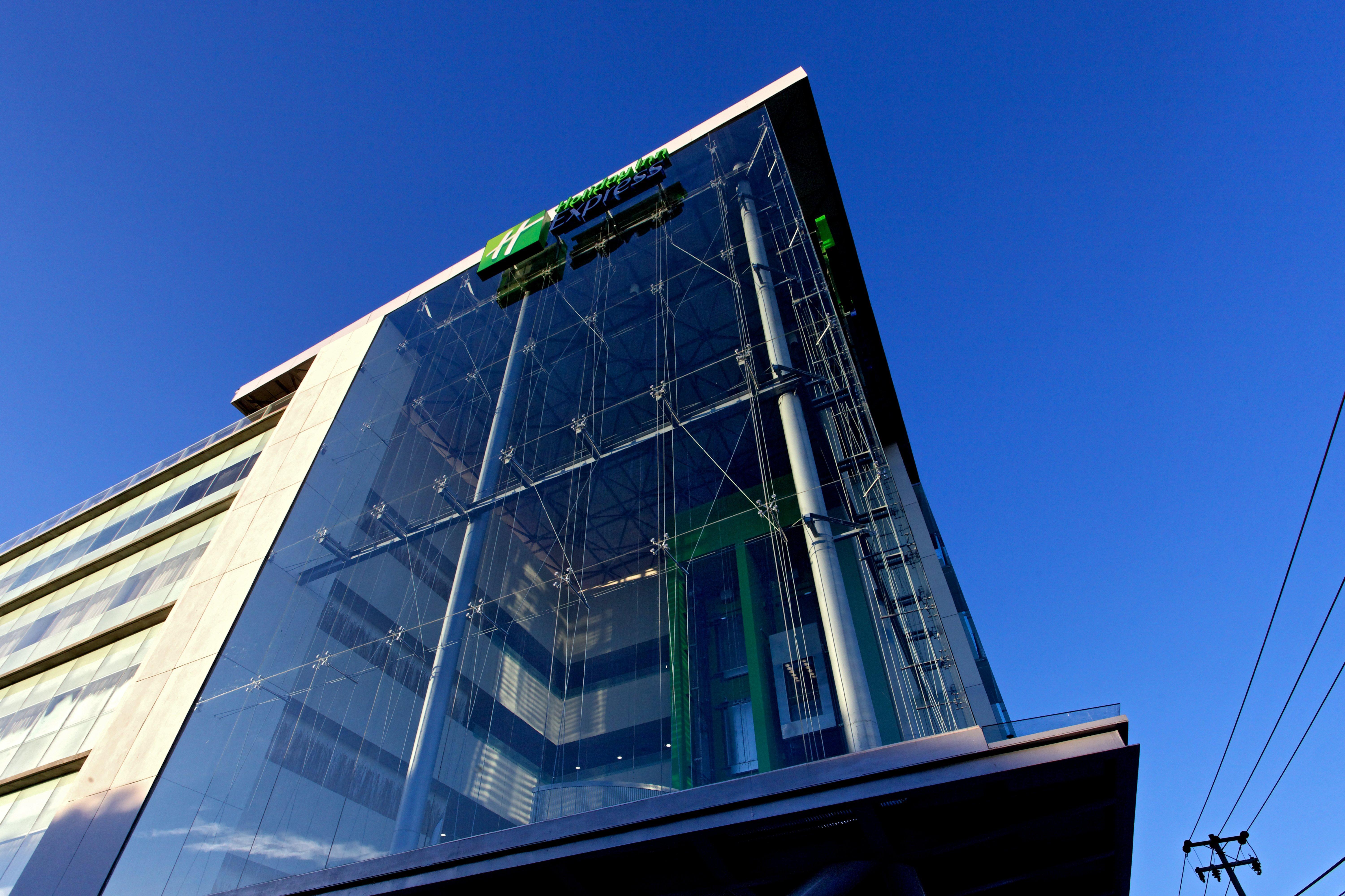 ספופן Holiday Inn Express Guadalajara Expo By Ihg מראה חיצוני תמונה