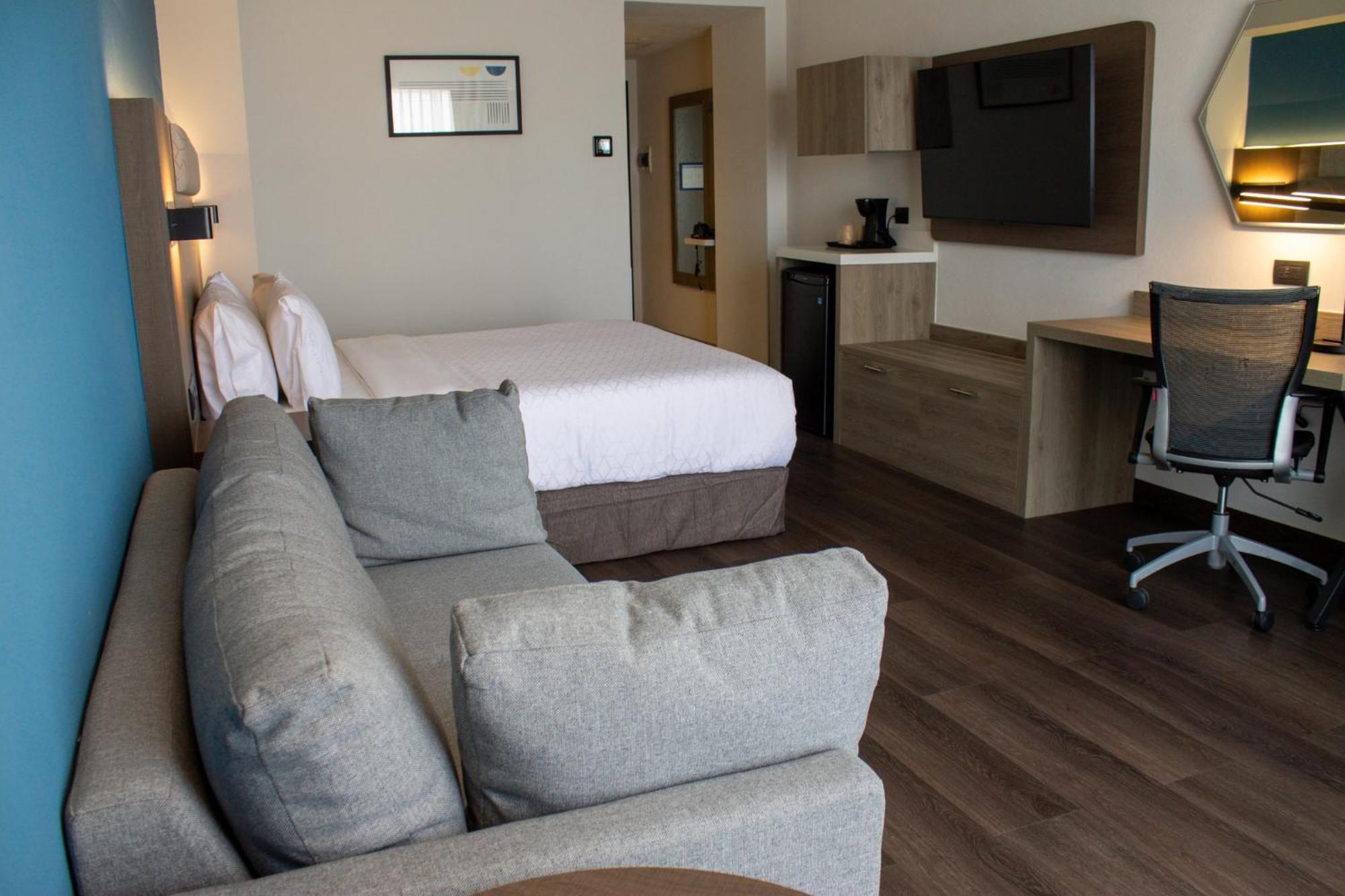 ספופן Holiday Inn Express Guadalajara Expo By Ihg מראה חיצוני תמונה
