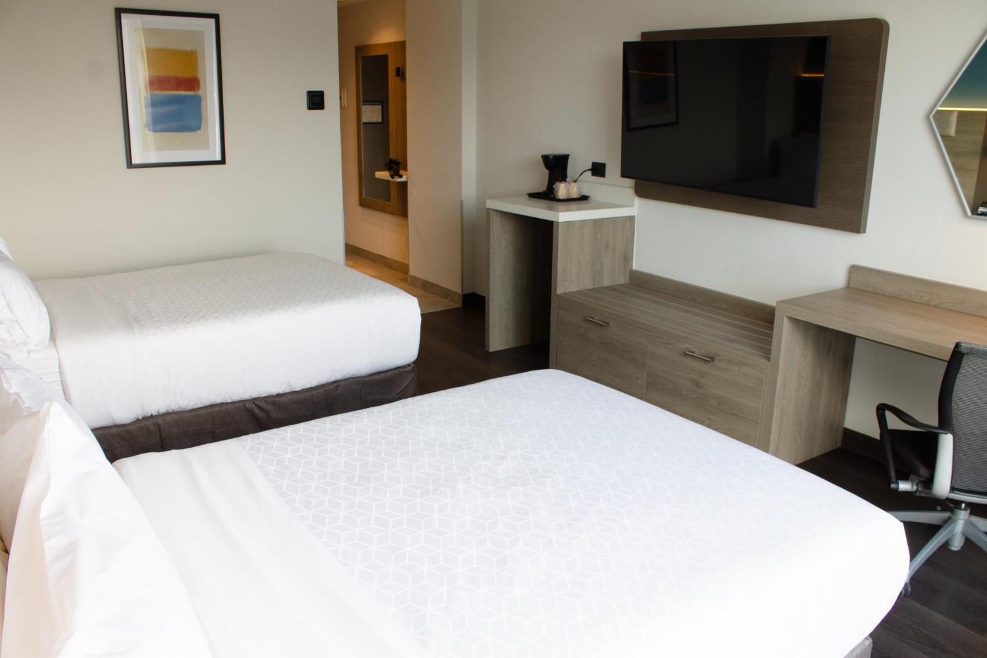 ספופן Holiday Inn Express Guadalajara Expo By Ihg מראה חיצוני תמונה