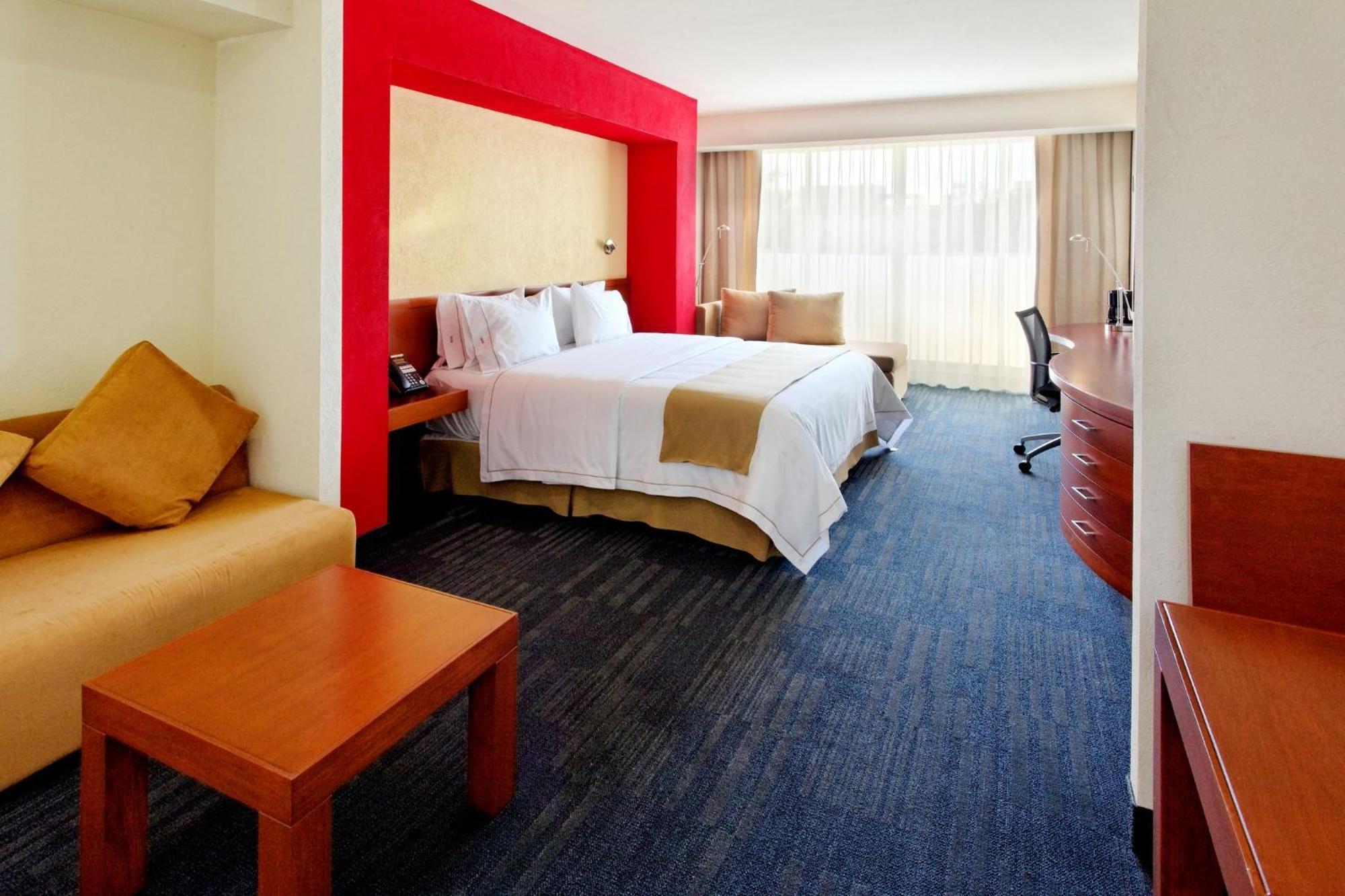 ספופן Holiday Inn Express Guadalajara Expo By Ihg מראה חיצוני תמונה