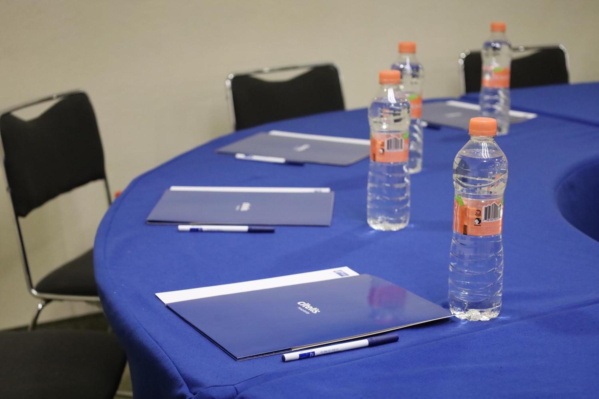 ספופן Holiday Inn Express Guadalajara Expo By Ihg מראה חיצוני תמונה