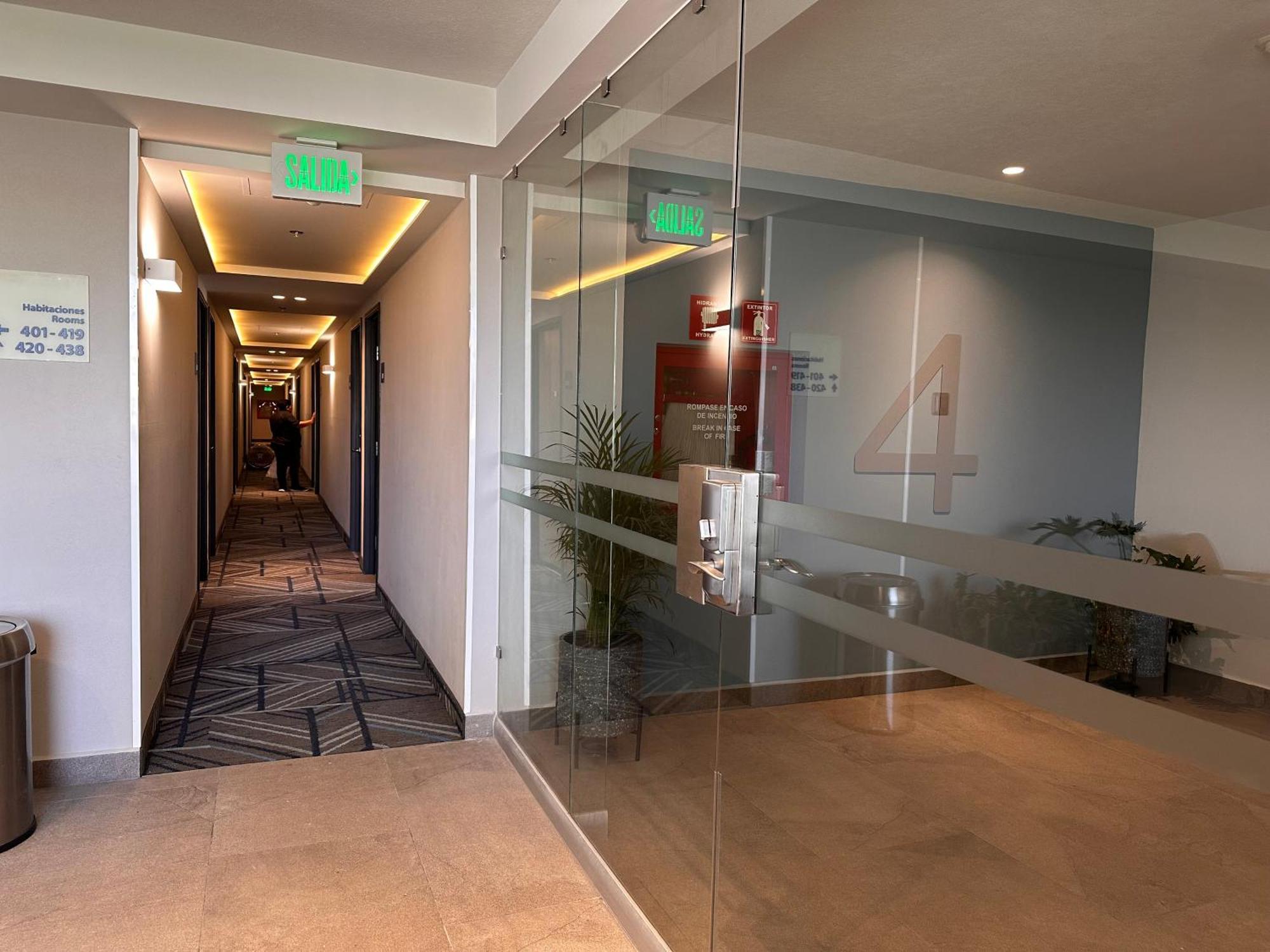ספופן Holiday Inn Express Guadalajara Expo By Ihg מראה חיצוני תמונה